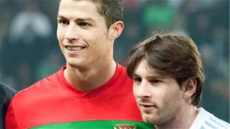 رونالدو وميسي يتصدران قائمة الأعلى أجرًا بمونديال 2026 وفق تصنيف فوربس العالمي