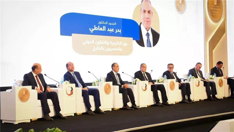مشاركة وزارية رفيعة في جلسة “سياسة الدولة لرعاية المصريين بالخارج” ضمن فعاليات النسخة السابعة لمؤتمر المصريين بالخارج