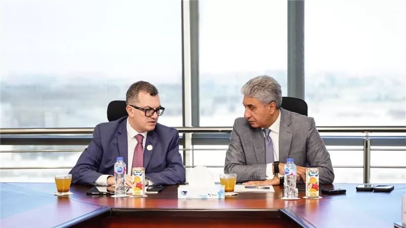 تنسيق بين 