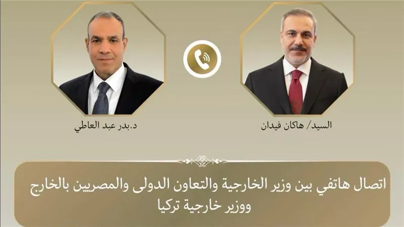 وزير الخارجية يتلقى اتصالا هاتفيا من نظيره التركي