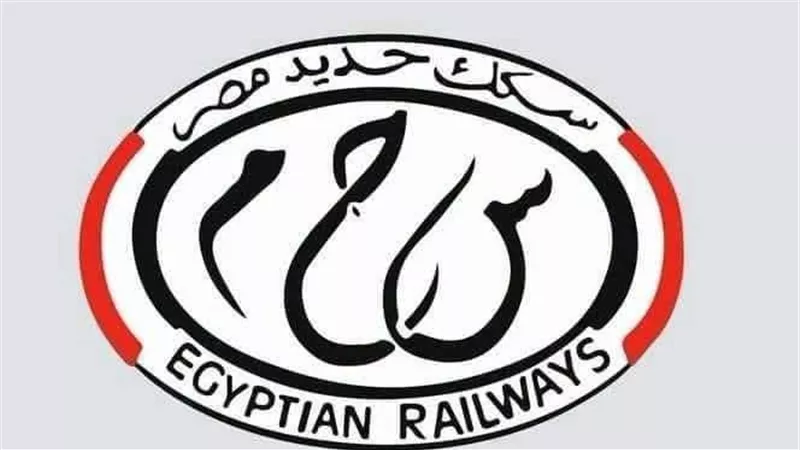 سكك حديد مصر توضح حقيقة استبدال عربة قطار 989 وتحسم جدل الركاب