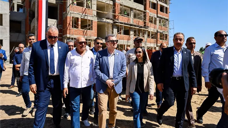 وزير التخطيط والتنمية الاقتصادية ومحافظ البحيرة يتفقدان مشروع إنشاء المدرسة المصرية اليابانية بمدينة دمنهور