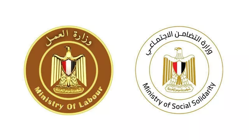 صرف 400 ألف جنيه لأسر ضحايا حادث عمال الإسماعيلية