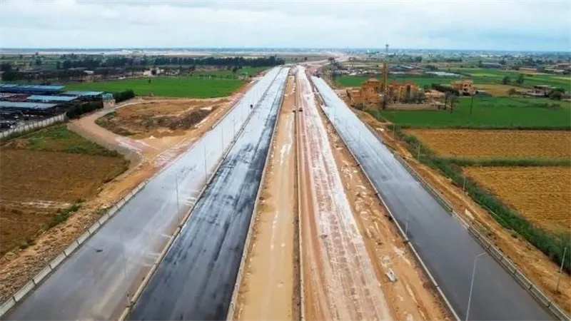 وزيرة الإسكان تتابع تنفيذ مشروعات الطرق والمحاور والكباري بالإسكندرية وكفر الشيخ لتيسير الحركة المرورية ودعم التنمية