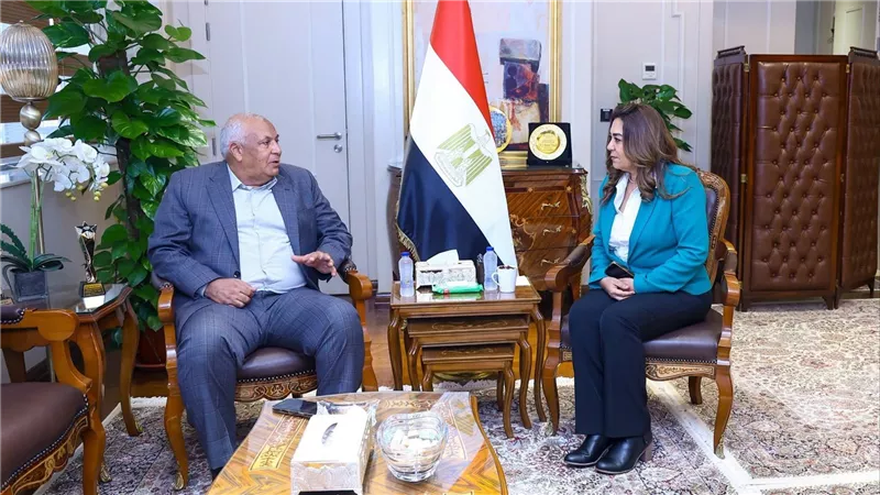 ”منال عوض