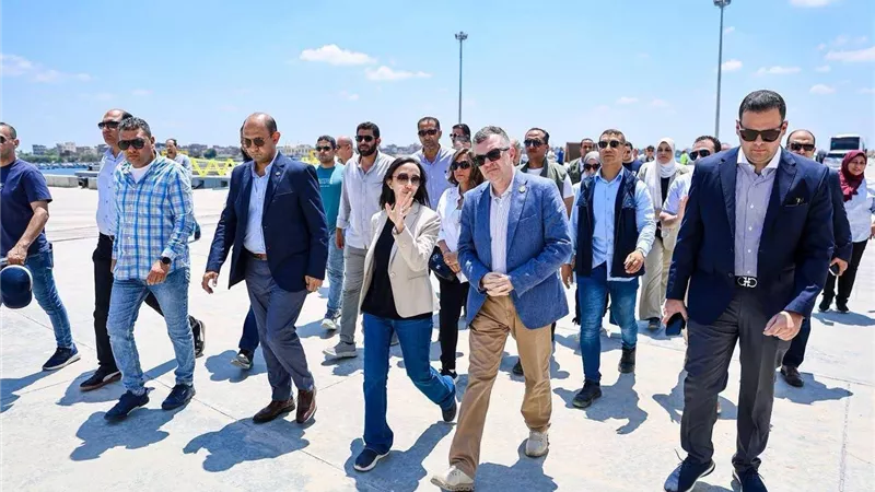 وزير التخطيط ومحافظ البحيرة يتفقدان تطوير ميناء رشيد باستثمارات 700 مليون جنيه