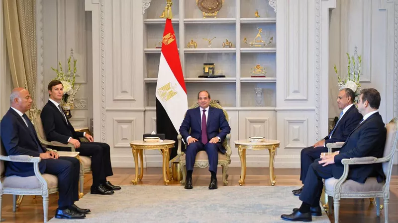 السيسي يستقبل جاريد كوشنر بمدينة العلمين لبحث تطورات غزة والشرق الأوسط