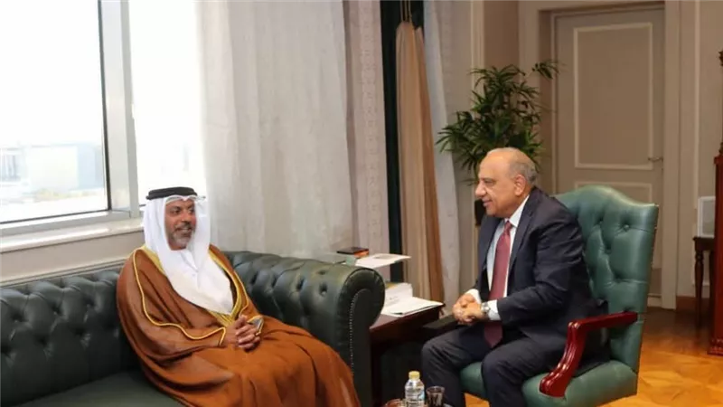 وزير الكهرباء يبحث مع سفير الإمارات بالقاهرة تعزيز التعاون والاستثمار في مشروعات الطاقة