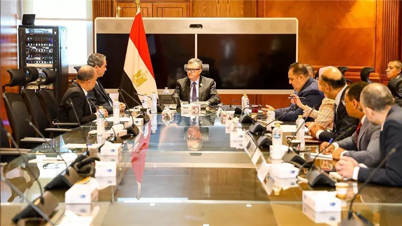 وزير التخطيط والتنمية الاقتصادية ورئيس 