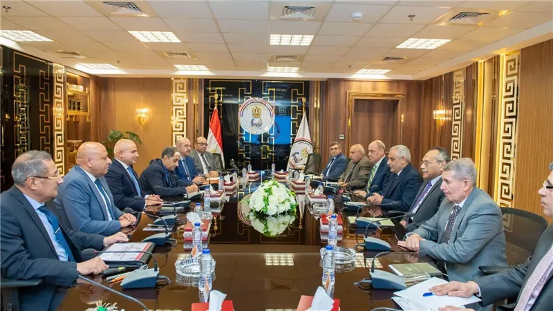 الإنتاج الحربي واقتصادية قناة السويس تبحثان تكامل القدرات الوطنية لدعم المشروعات