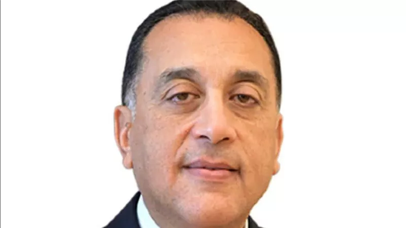 رئيس الوزراء يعود للقاهرة بعد مشاركته في فعاليات افتتاح مشروع سد ومحطة 