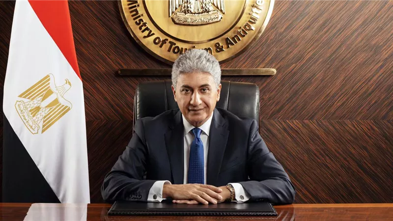 وزير السياحة :نستهدف 20 مليون سائح بنهاية العام و10% نموًا في 2027
