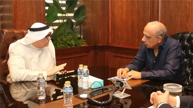 وزير الكهرباء يبحث مع «مصدر» الإماراتية تسريع تنفيذ مشروعات الطاقة المتجددة في مصر