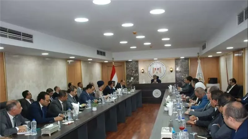 ضياء رشوان: تدفق المعلومات الصحيحة لوسائل الإعلام يقطع الطريق على مروجي الشائعات