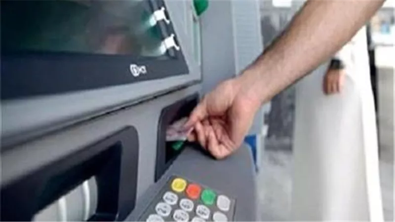 خطأ في تغذية ماكينة صراف آلي ببني سويف يضاعف مبالغ السحب.. والبنك يناشد المواطنين رد الزيادات