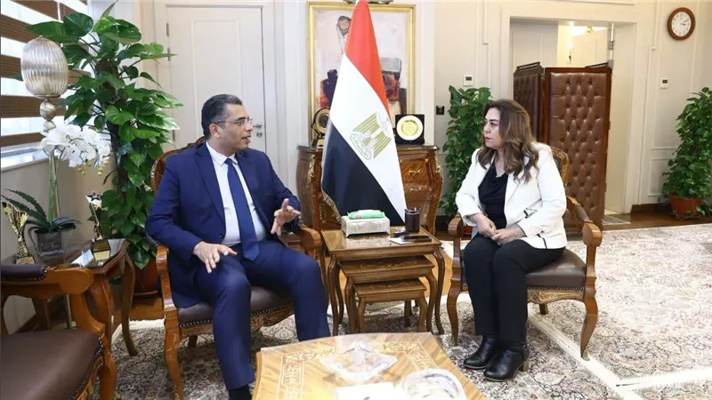 وزيرة التنمية المحلية تتابع مشروعات البحر الأحمر ومنظومة المخلفات والخطة الاستثمارية بالمحافظة