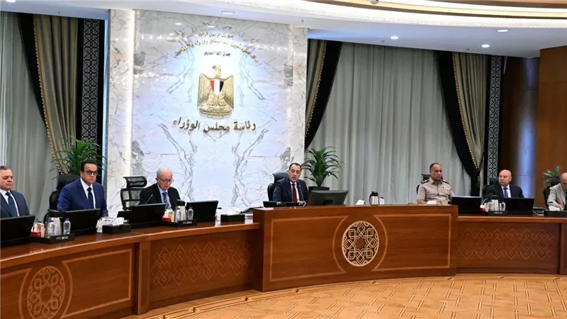 مدبولي: معارض «أهلاً مدارس» توفر السلع الأساسية بأسعار مناسبة لتخفيف أعباء الأسر
