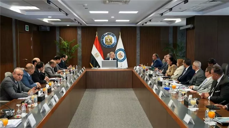 وزير البترول: تطوير معامل التكرير وشبكات النقل يعزز مكانة مصر كمركز إقليمي للطاقة