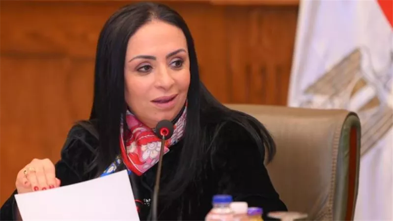 وزيرة التضامن تبحث تعزيز آداء وتطوير الخدمات المصرفية لـ 