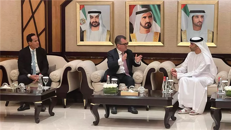 وزير التخطيط يبحث مع نظيره الإماراتي تعزيز الاستثمارات المشتركة ببرنامج التحول الاقتصادي