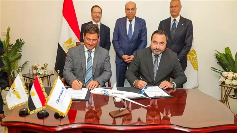 توقيع اتفاقية بين أكاديمية مصر للطيران للتدريب وشركة أكرون للطيران لتوريد جهاز محاكاة لطائرات A320neo