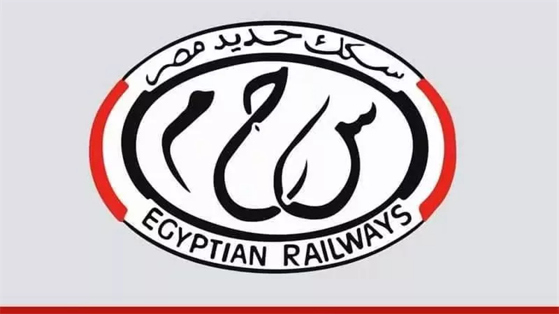 تصادم قطاري بضائع بحوش محطة البليدة بالعياط وإصابة سائق ومساعده