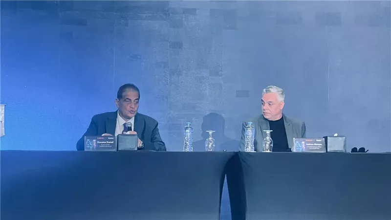 أسامة كمال: 30 عاماً من 