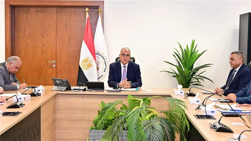 وزير الري يتابع تقييم المنظومة المائية بالفيوم ويكلف بإجراءات لتطوير الخدمة  واستعدادات الموسم القادم
