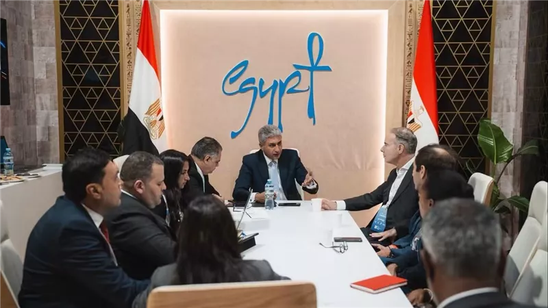 وزير السياحة من باريس: زيادة الطلب الفرنسي على مصر ورحلات جديدة إلى الأقصر