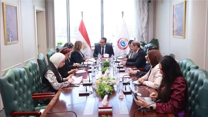 وزير الصحة يبحث مع صندوق الأمم المتحدة للسكان تعزيز خدمات تنظيم الأسرة