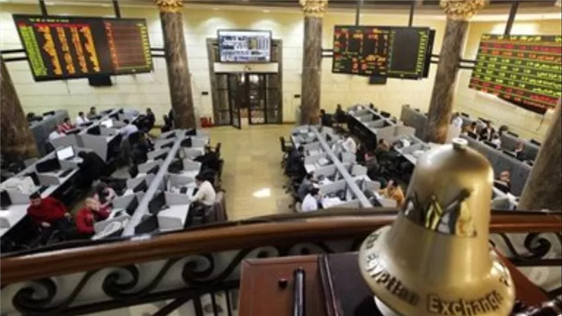 البورصة المصرية تنهي تعاملات الثلاثاء على تراجع هامشي.. وEGX30 يغلق عند 54,930 نقطة