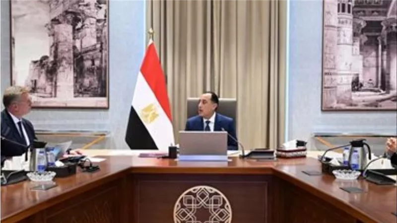 مدبولي: «حياة كريمة» أصبحت نموذجًا يُحتذى به في التنمية المحلية