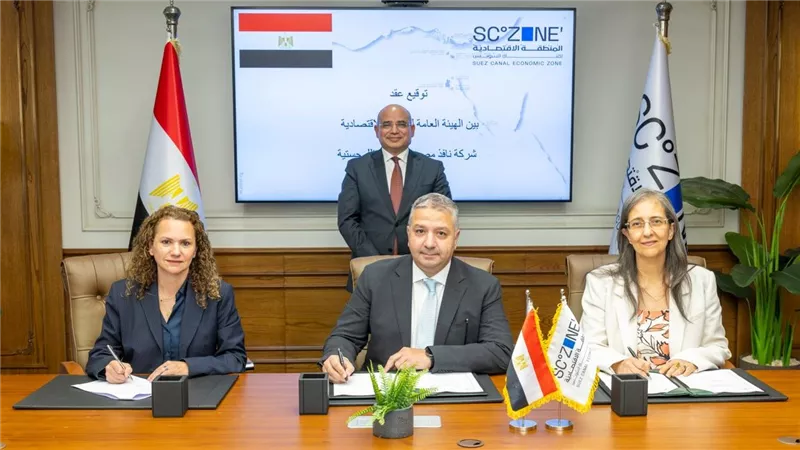 باستثمارات تتخطى مليار جنيه.. توقيع عقد مشروع «نافذ مصر» بميناء السخنة
