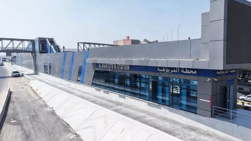بدء التشغيل الفعلي للمرحلة الثانية من الأتوبيس الترددي BRT بالركاب 