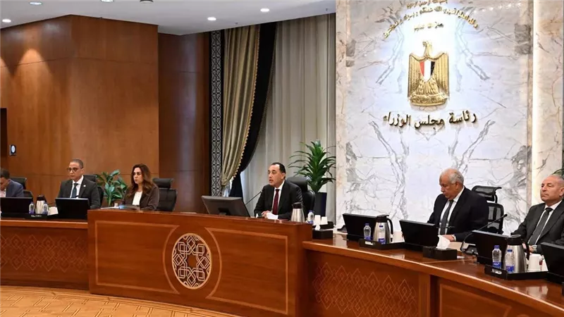 مدبولي يوجه بإنشاء سوق دائمة بكل محافظة والتوسع في المعارض الموسمية..