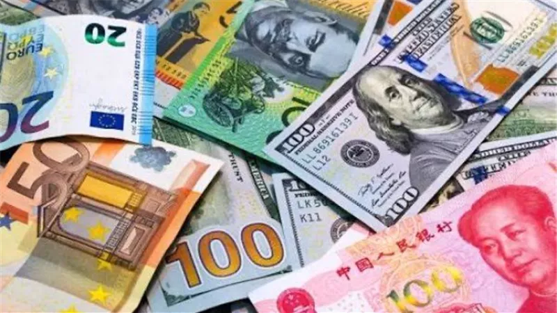 أسعار العملات اليوم.. الدولار عند 51.98 جنيه والدينار الكويتي يتجاوز 168 جنيهًا