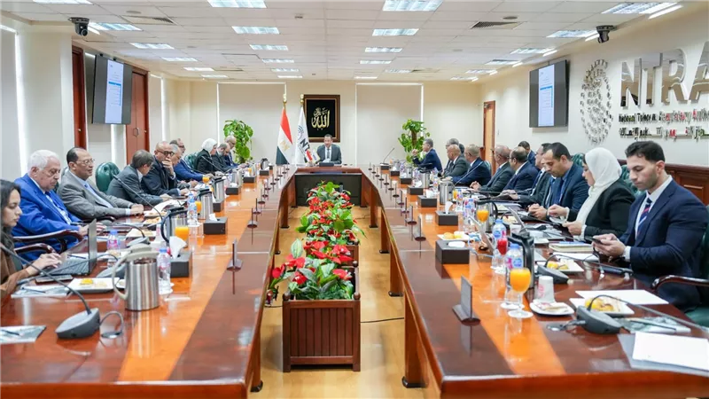 وزير الاتصالات وتكنولوجيا المعلومات يجتمع بأعضاء لجنة صناعة الاتصالات بالجهاز القومي لتنظيم الاتصالات