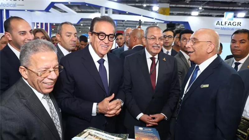 إقبال رسمي واسع على جناح «تحالف مستقبل مصر الطبي» في «إيجي هيلث 2026»
