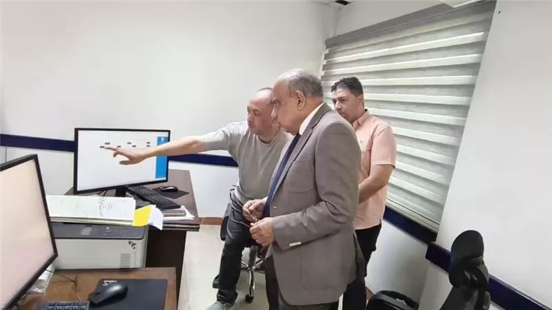 محمود عصمت يوجه بمراجعة معدلات استهلاك الكهرباء في كل منطقة