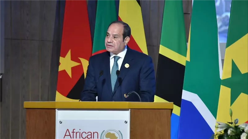 الرئيس السيسي يستقبل البرهان بالعلمين ويؤكد دعم مصر لوحدة السودان وسيادته