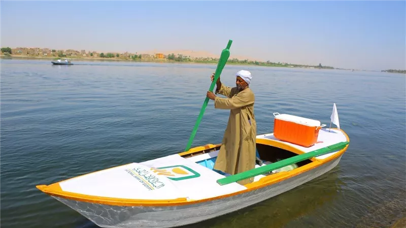 البنك الأهلي المصري يسلم «مراكب الرزق» للصيادين بمحافظة الأقصر بالشراكة مع صناع الخير 