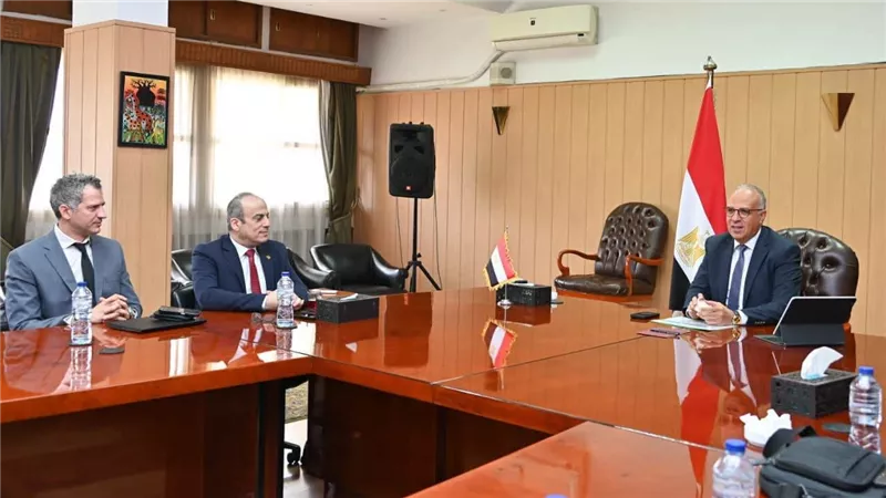 سويلم وإيكاردا يبحثان تطوير الري والطاقة الشمسية لتعزيز الأمن الغذائي ومواجهة ندرة المياه