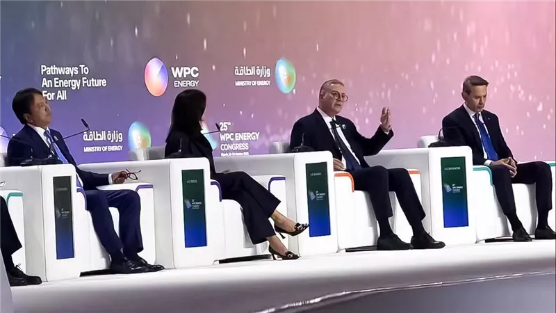 كريم بدوي: مصر تضع تأمين إمدادات الطاقة على رأس أولوياتها وتسعى لزيادة الإنتاج المحلي