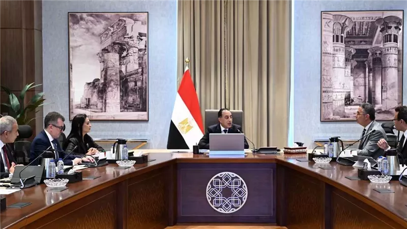 مدبولي يتابع استعدادات جلسة ضبط الأسواق والحماية الاجتماعية بمنتدى مصر 2026