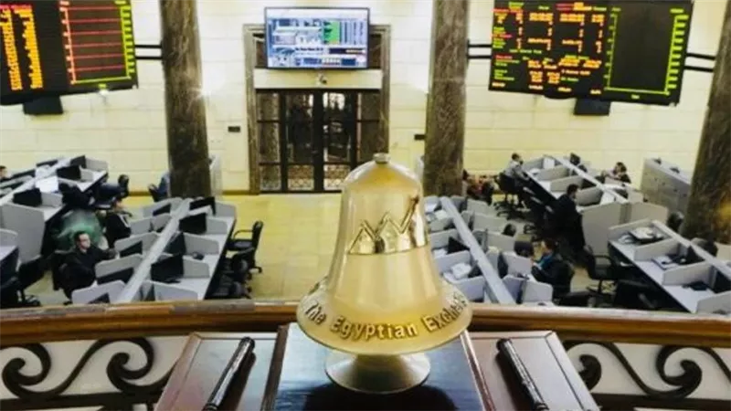 البورصة المصرية تتراجع بمستهل  التعاملات.. و«EGX30» يفقد 451 
