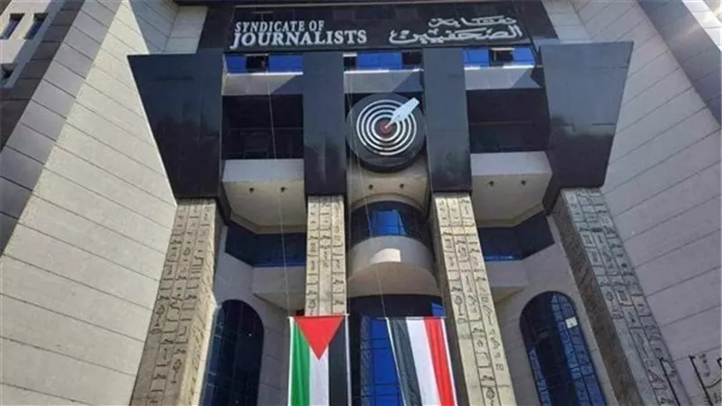 الداخلية تنفي تعذيب متهمي «متصدقش».. ونقابة الصحفيين تطلب تحقيقًا من النائب العام