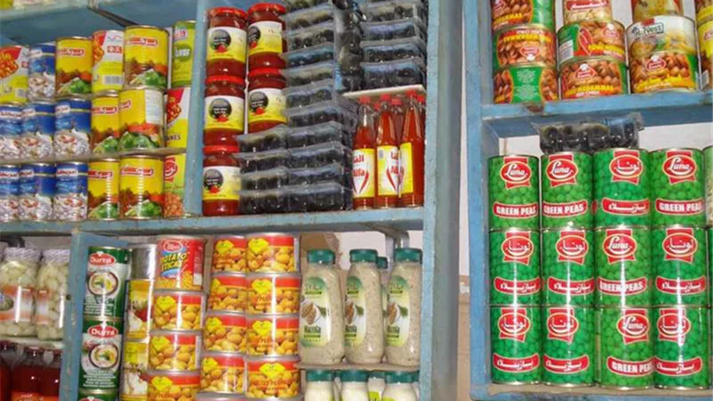 100 % زيادة في أسعار المعلبات المستوردة بعد «التعويم» 
