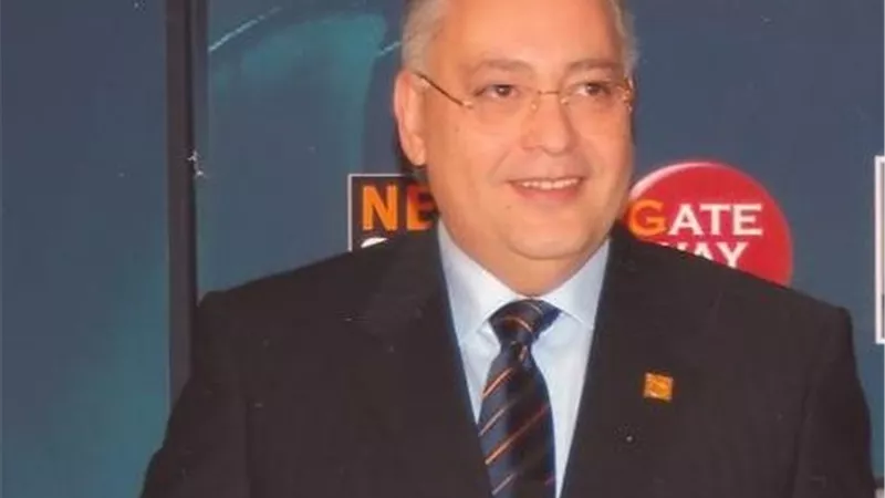  سماحة: العمرة ورمضان يدفعان الجنيه للتراجع أمام الدولار