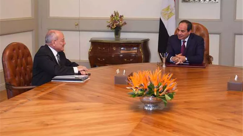 «السيسي» يبحث مشروعات التصنيع مع «العصار»
