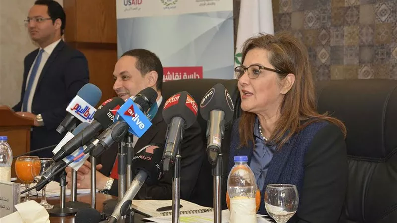 «التخطيط» تشارك في مناقشة اللائحة التنفيذية لـ «الخدمة المدنية»